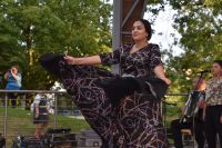 Tancerka podczas występu w Amfiteatrze.