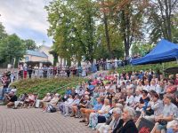 Wszystkie miejsca dla publiczności zajęte podczas koncertu Dzianiego.