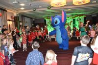 Zabawy podczas balu Mikołajkowego w Hotelu Panorama.