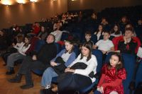 Publiczność w trakcie przedstawienia.