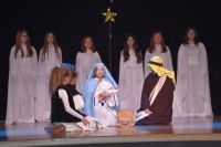 Finał przedstawienia na scenie Mszczonowskiego Ośrodka Kultury.