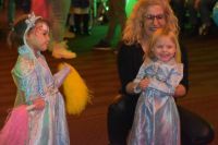 Zabawy podczas balu karnawałowego.